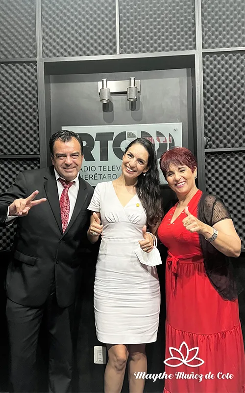 Maythe Muñoz de Cote, entrevistada en vivo en RTQ