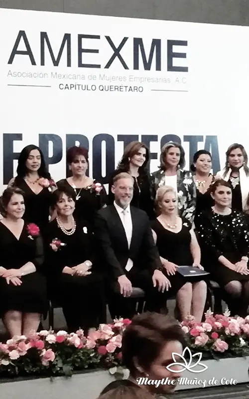 Maythe Muñoz de Cote, Clientes, Familia y Amigos