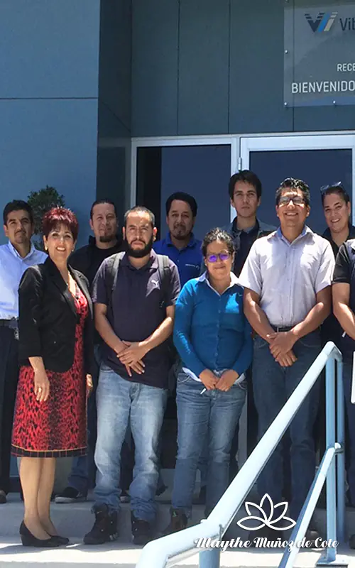 Maythe Muñoz de Cote, Clientes, Familia y Amigos